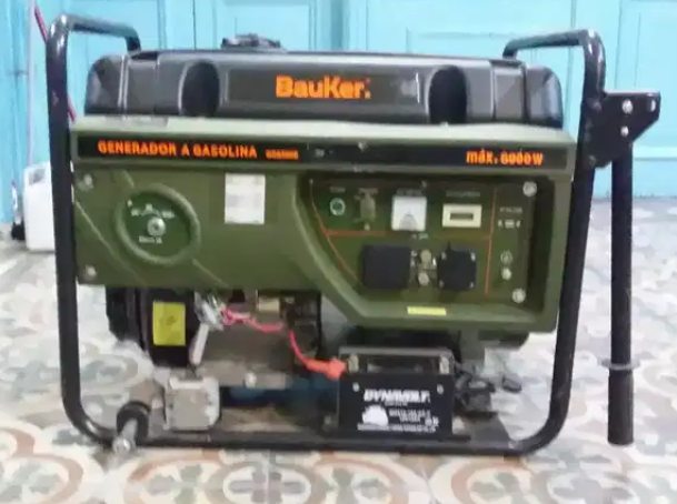 Alquiler de Generador de Energia 6000w